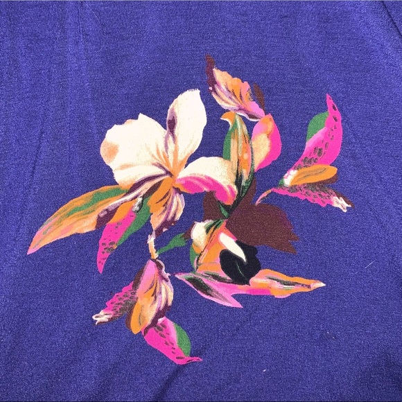 Scoop neck shirt - Picture 2 of 4